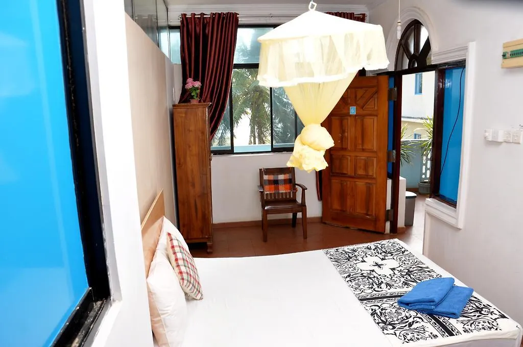 Blumarine Guest House 니곰보