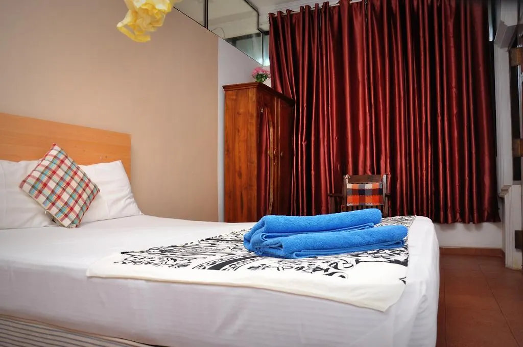 Blumarine Guest House 니곰보 0*,  스리랑카